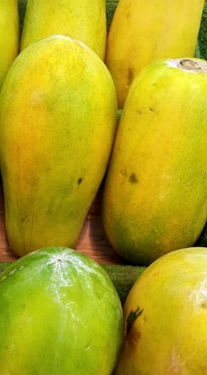 papaya fruit lot thumbnail