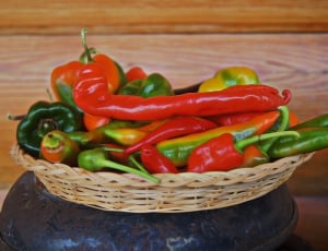 green and red chili lot thumbnail