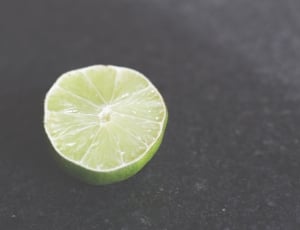 slice lime fruit thumbnail
