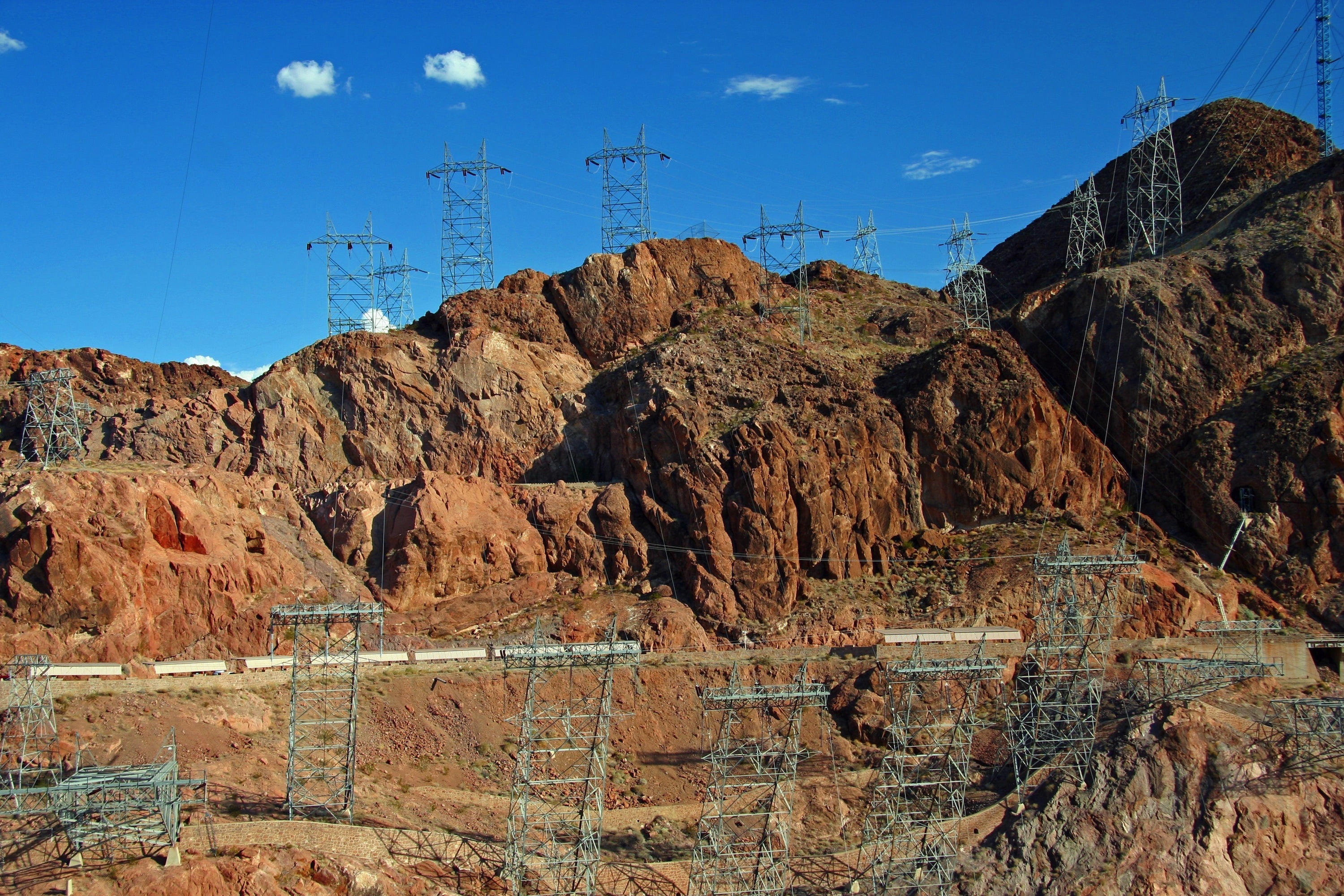 grey metal transmission tower