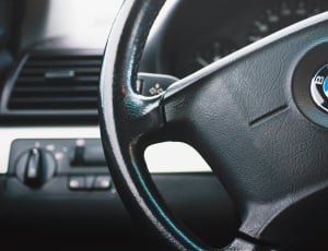 black bmw steering wheel thumbnail