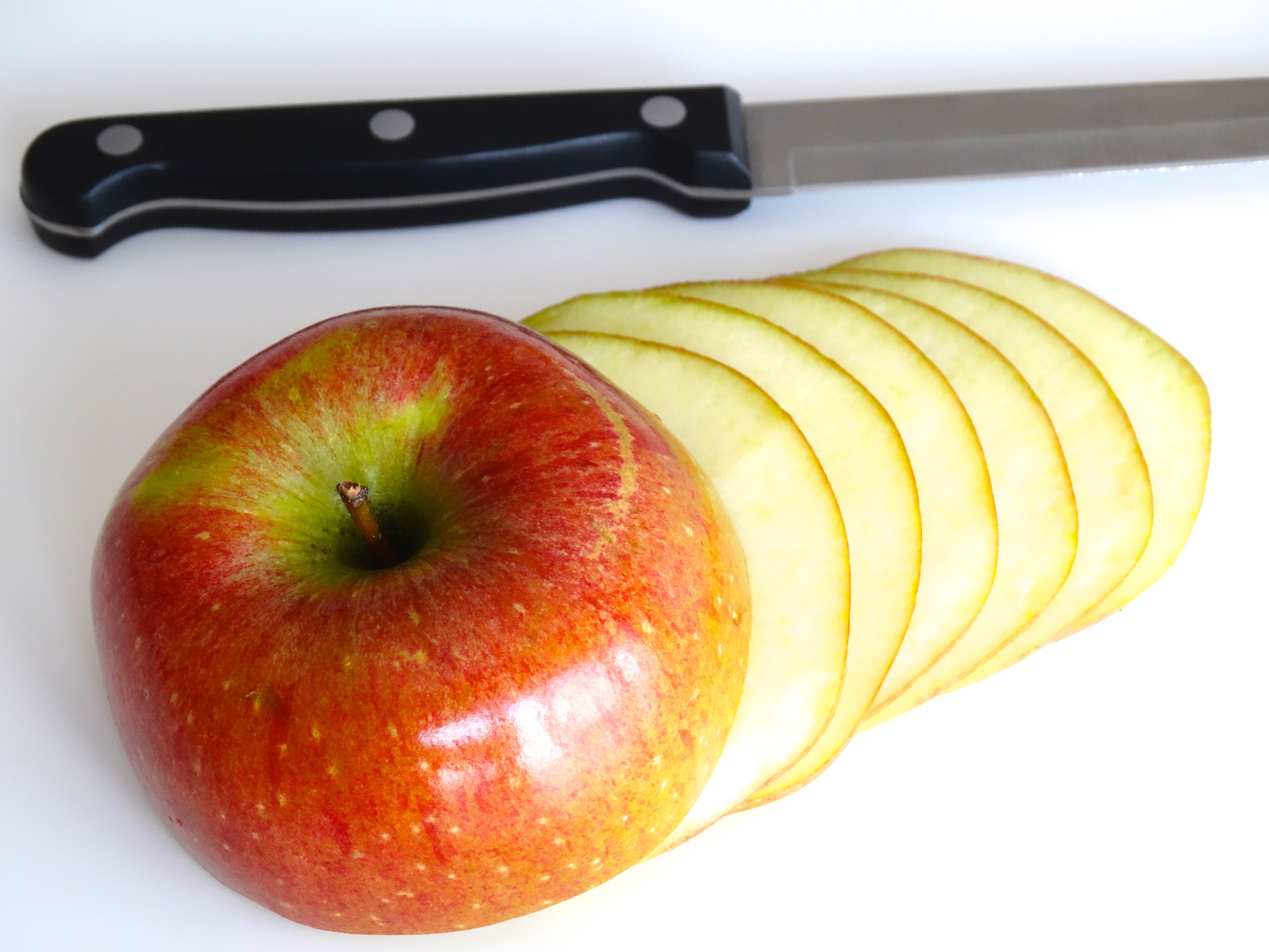 Apple, Cut, Knife, Fruit, Discs, Color, fruit, food and drink