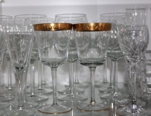 clear long stem wine glass thumbnail