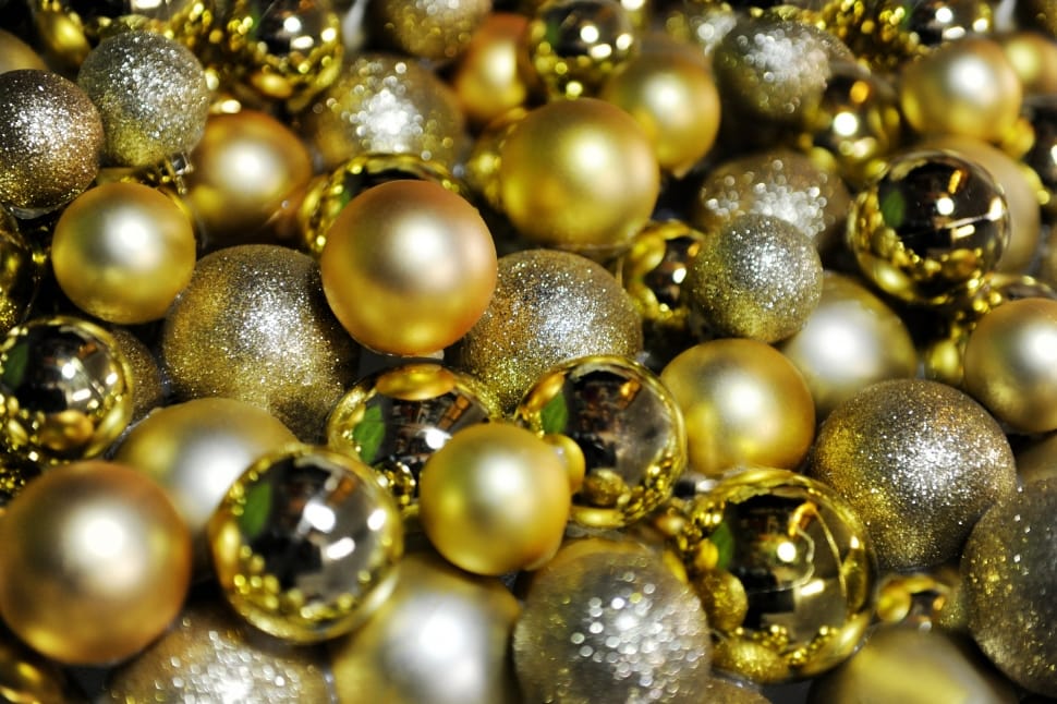 gold glittered bauble lot preview