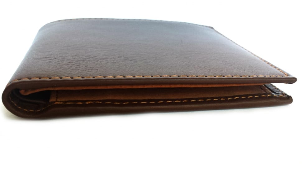 brown leather bi-fold wallet preview