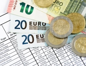 euro and coin banknotes thumbnail