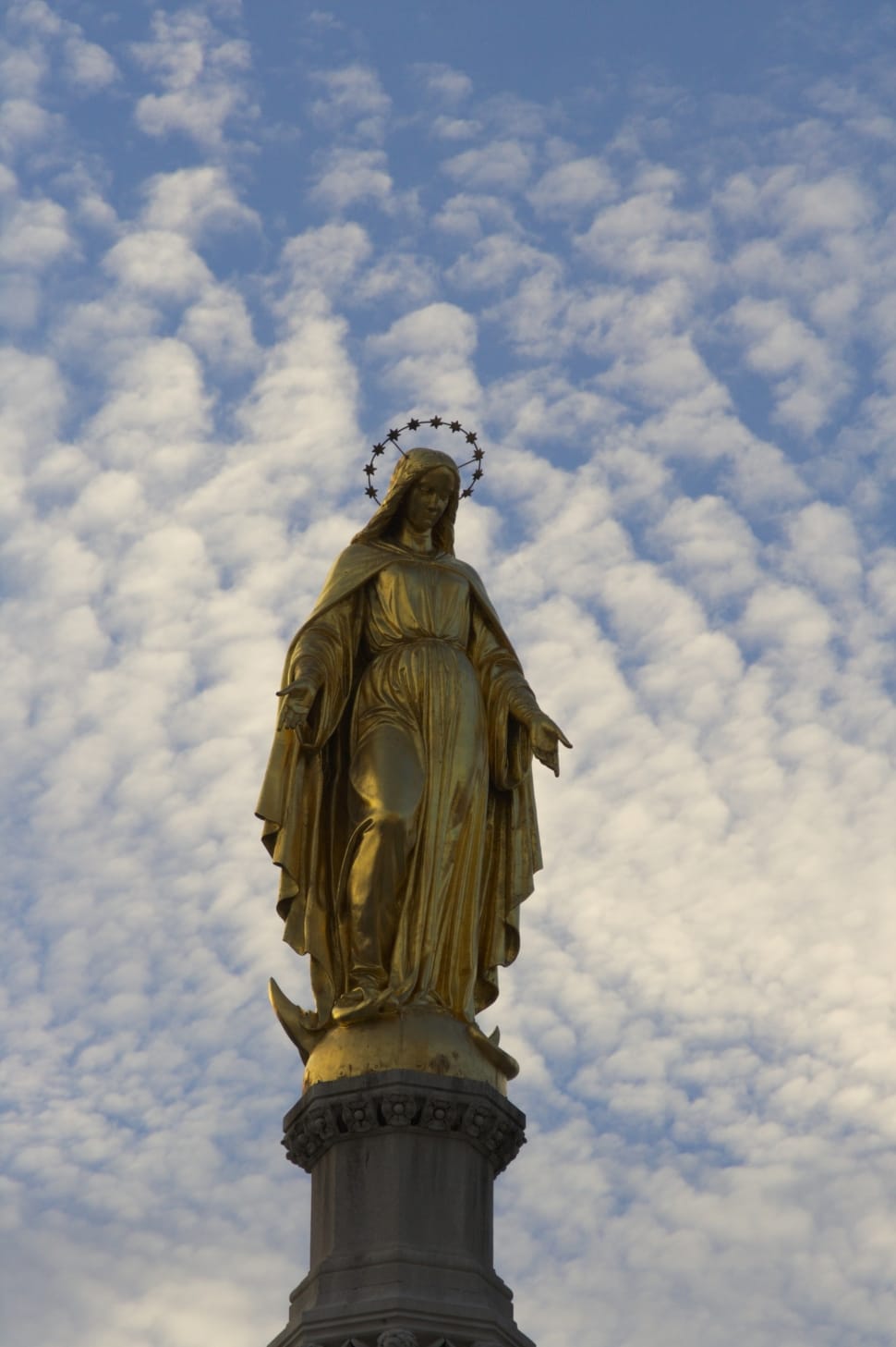 virgin mary monument preview