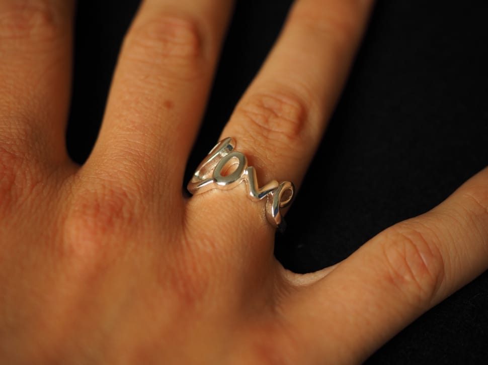 silver love ring preview