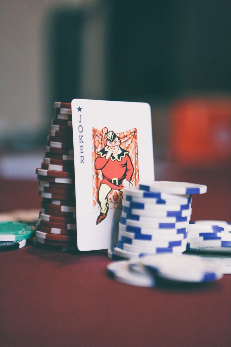 joker-cards-poker-chips-wallpaper-previe