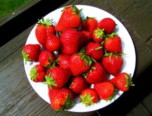 red strawberries on plate thumbnail