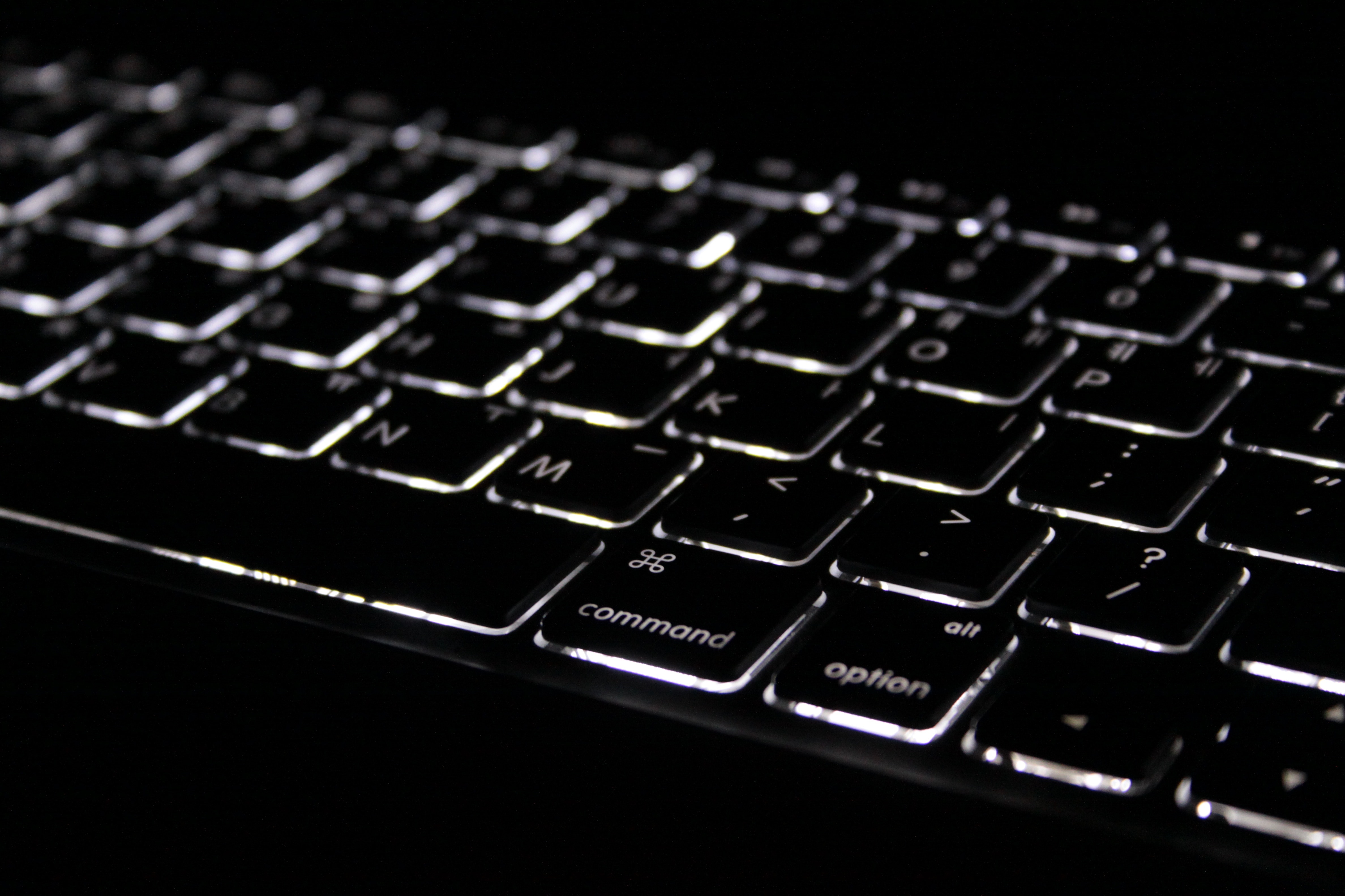 black apple keyboard