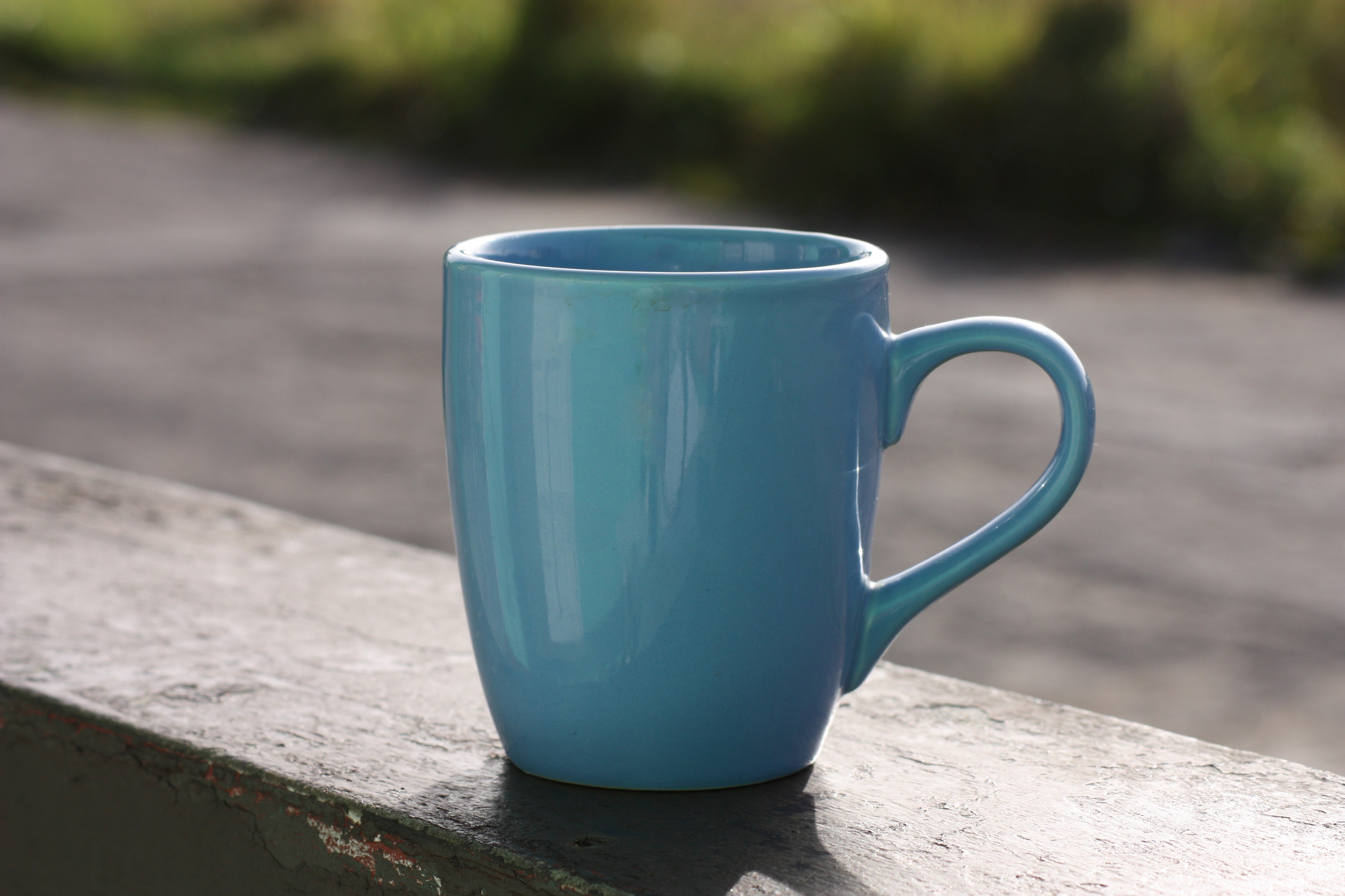 blue ceramic mug