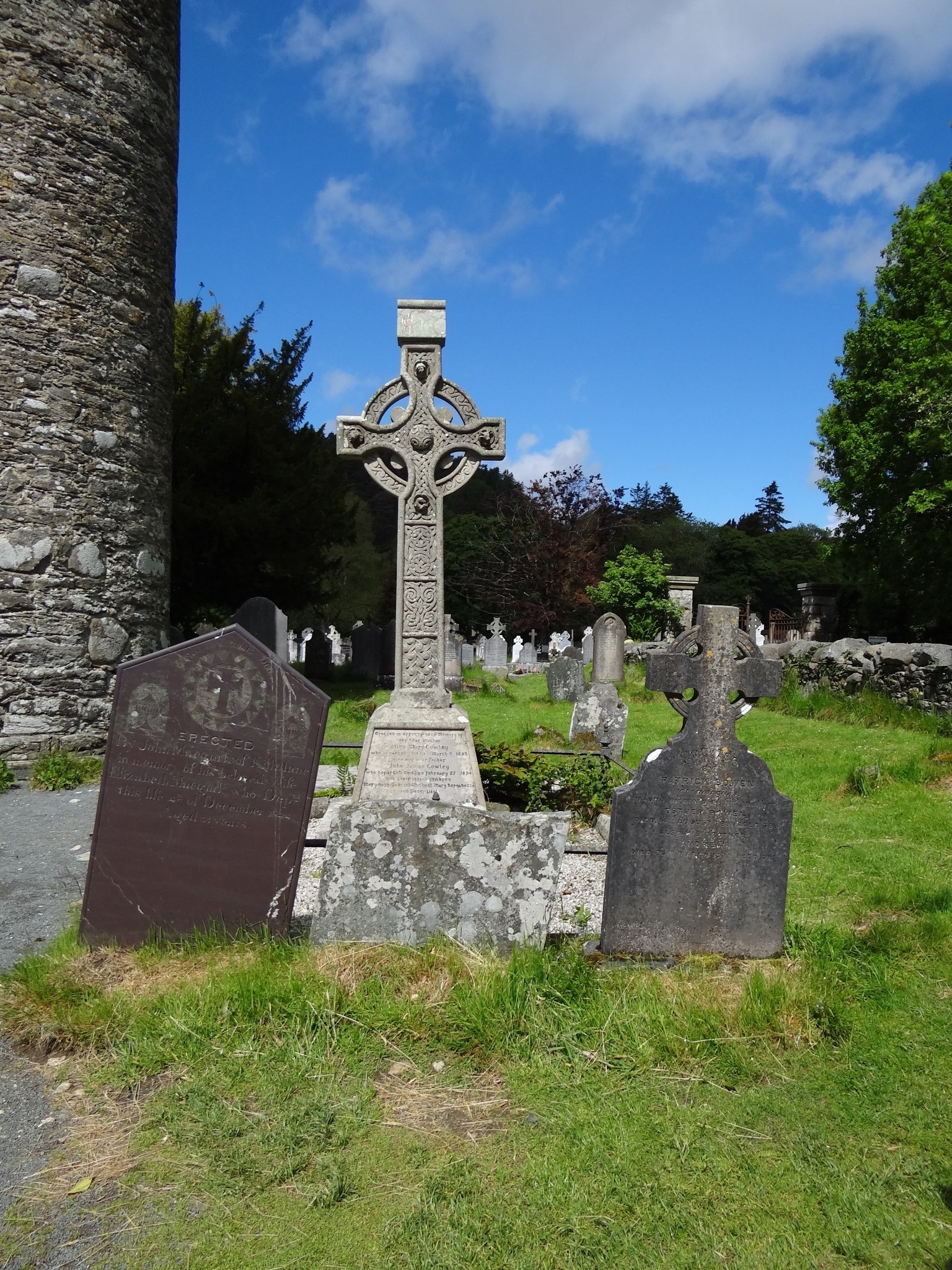 cross tombstone