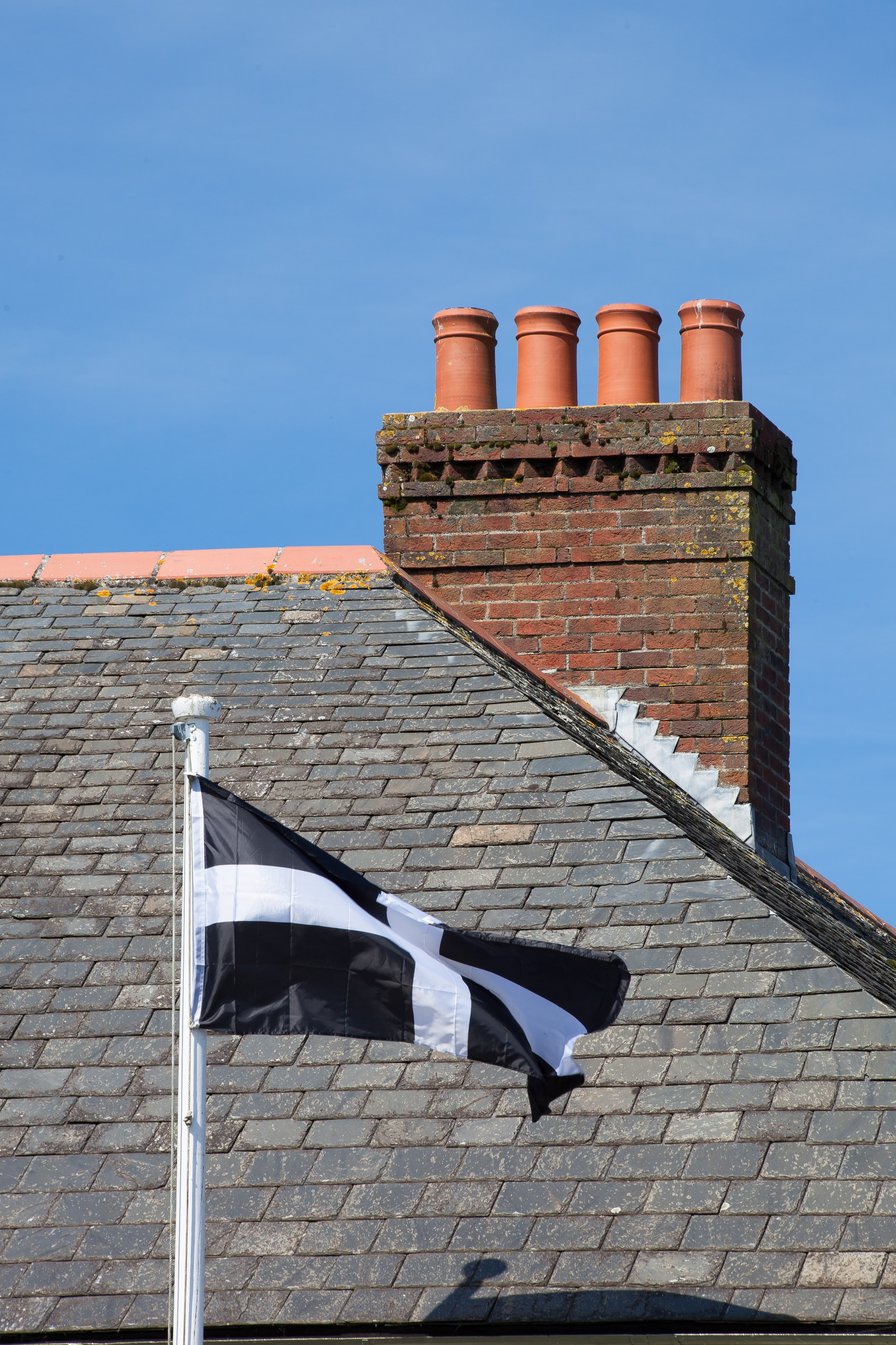 Roof, England, Flag, Fireplace, Cornwall, built structure, building exterior