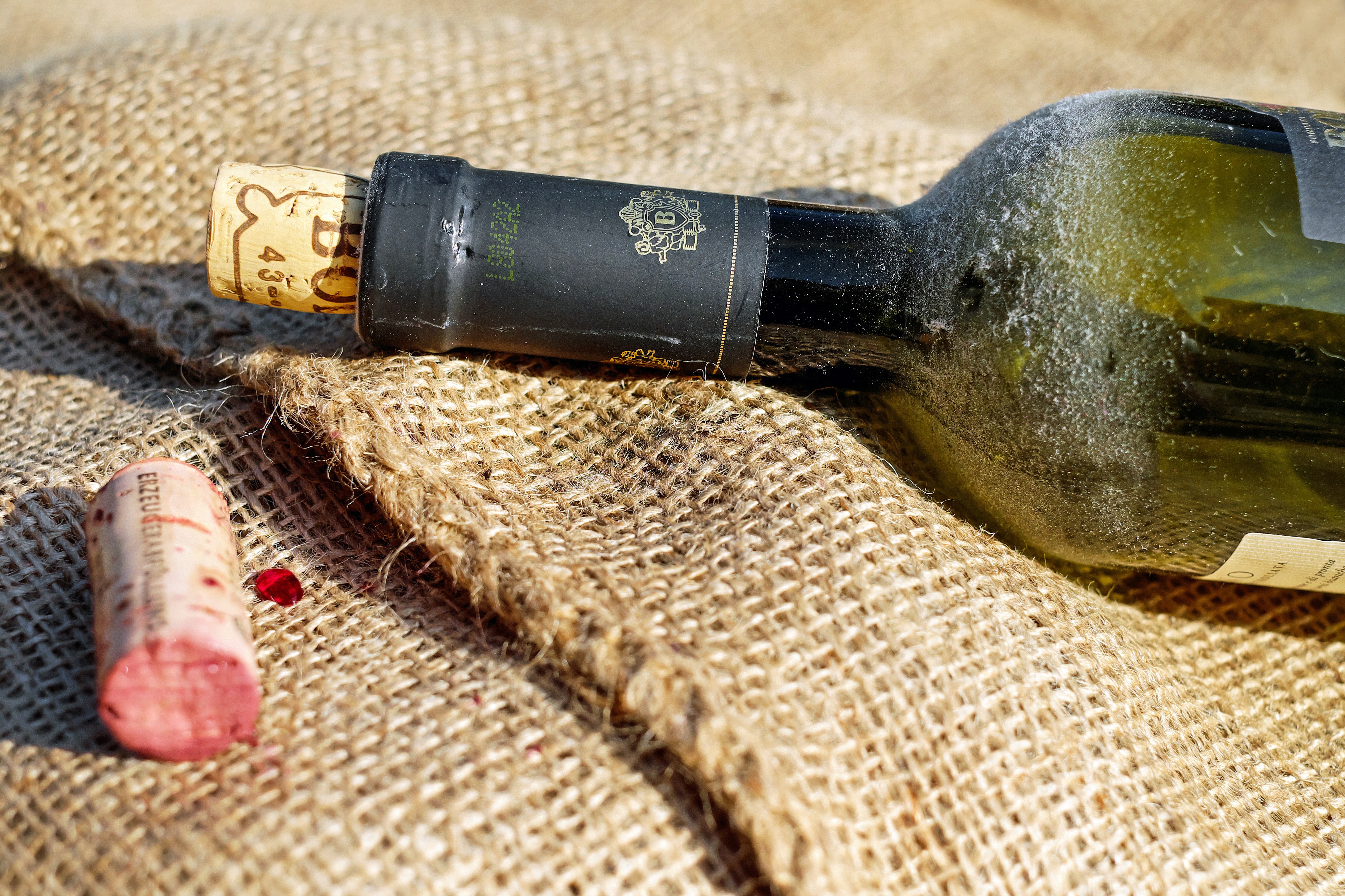 Download Green Wine Bottles And Cork Free Image Peakpx PSD Mockup Templates