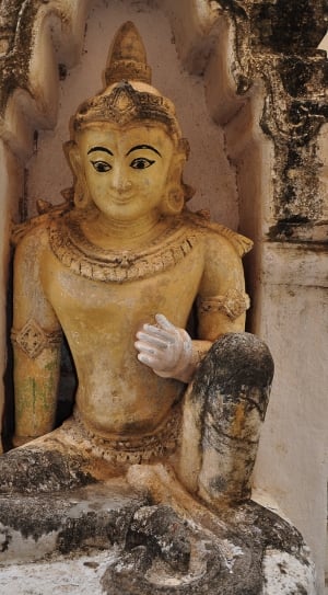sitting buddha statue thumbnail