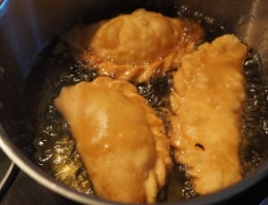 Empanadas, Teigtasches, Oil, Pot, food, food and drink thumbnail