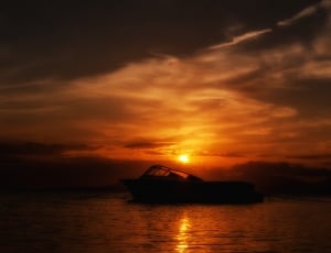 silhouette of speedboat thumbnail