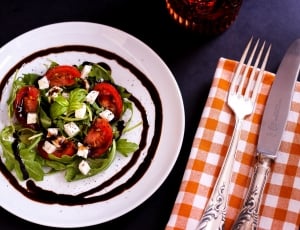 vegetable salad on plate thumbnail