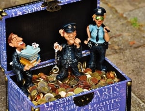 police figurine coin box thumbnail