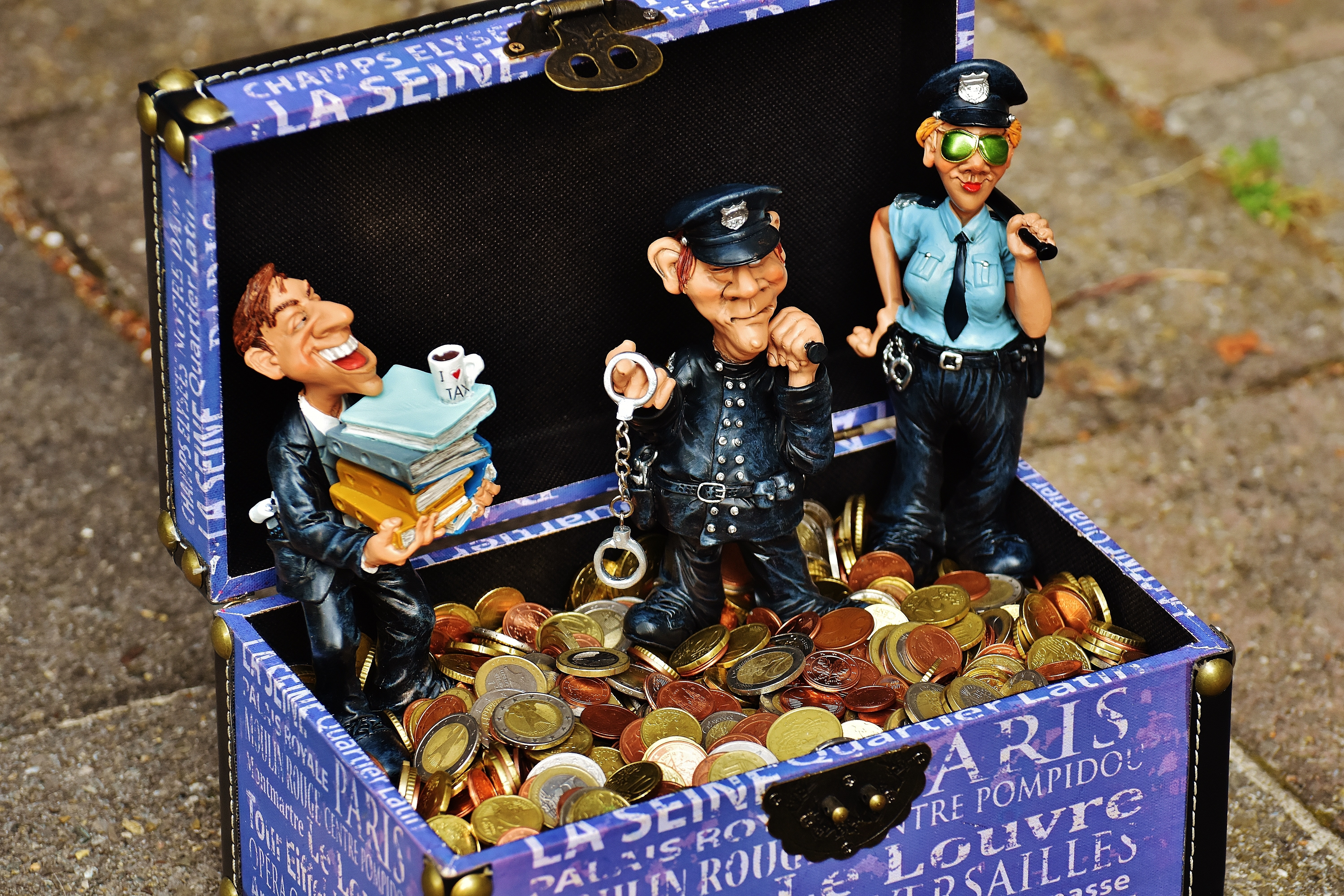 police figurine coin box