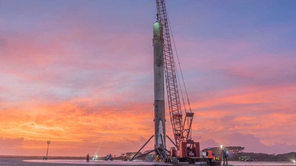 Falcon 9 first stage at LZ-1 preview