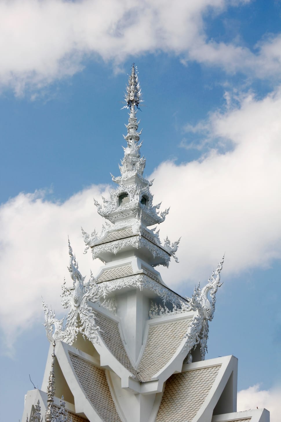 Thailand, Temple, Wat Rong Khun, cold temperature, sky preview