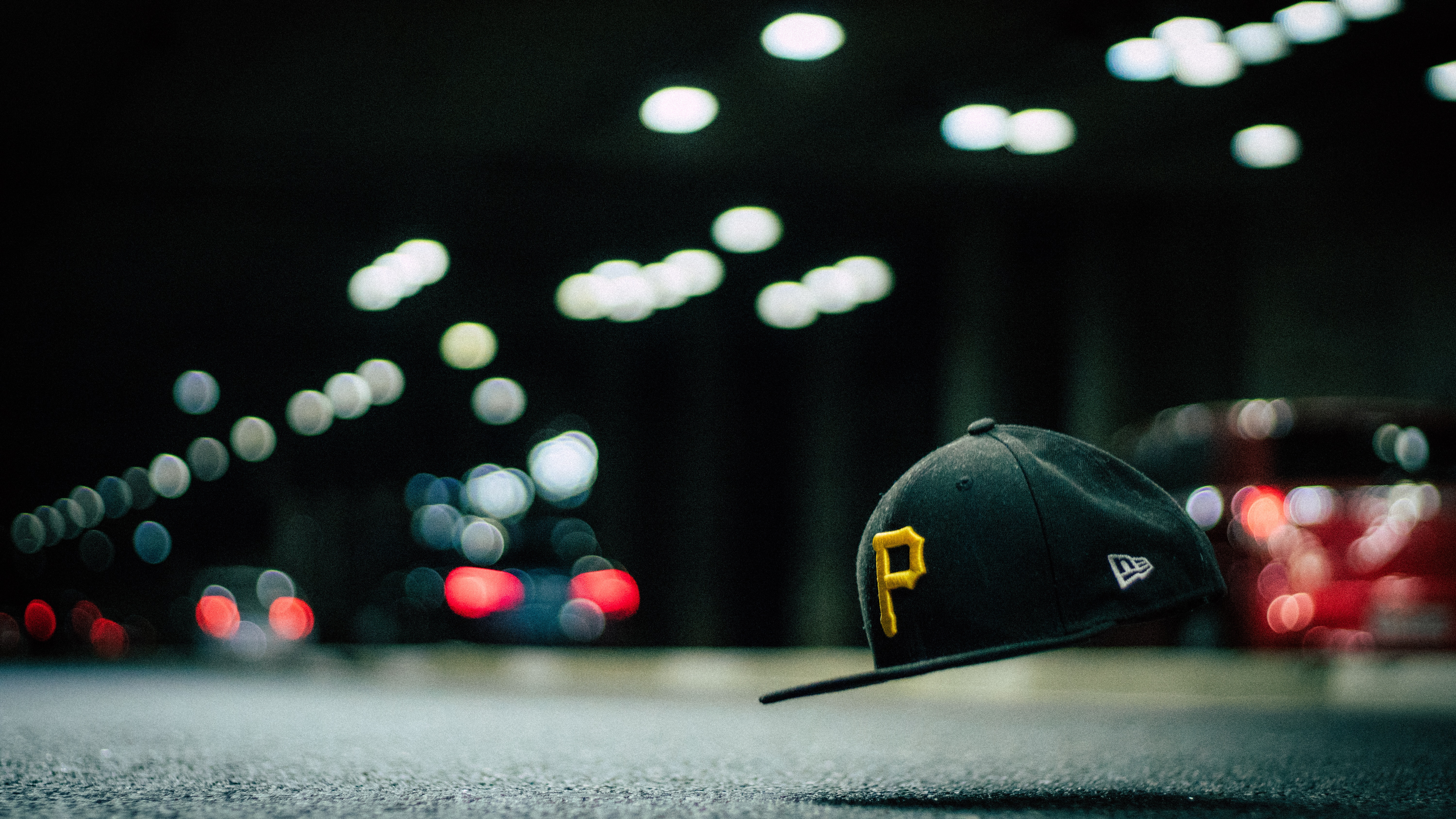 Black P Fitted Cap In Selective Focus Photography Free Image Peakpx