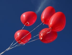 5 red balloons thumbnail