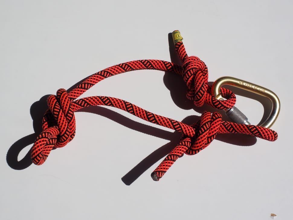 red knot and carabiner preview