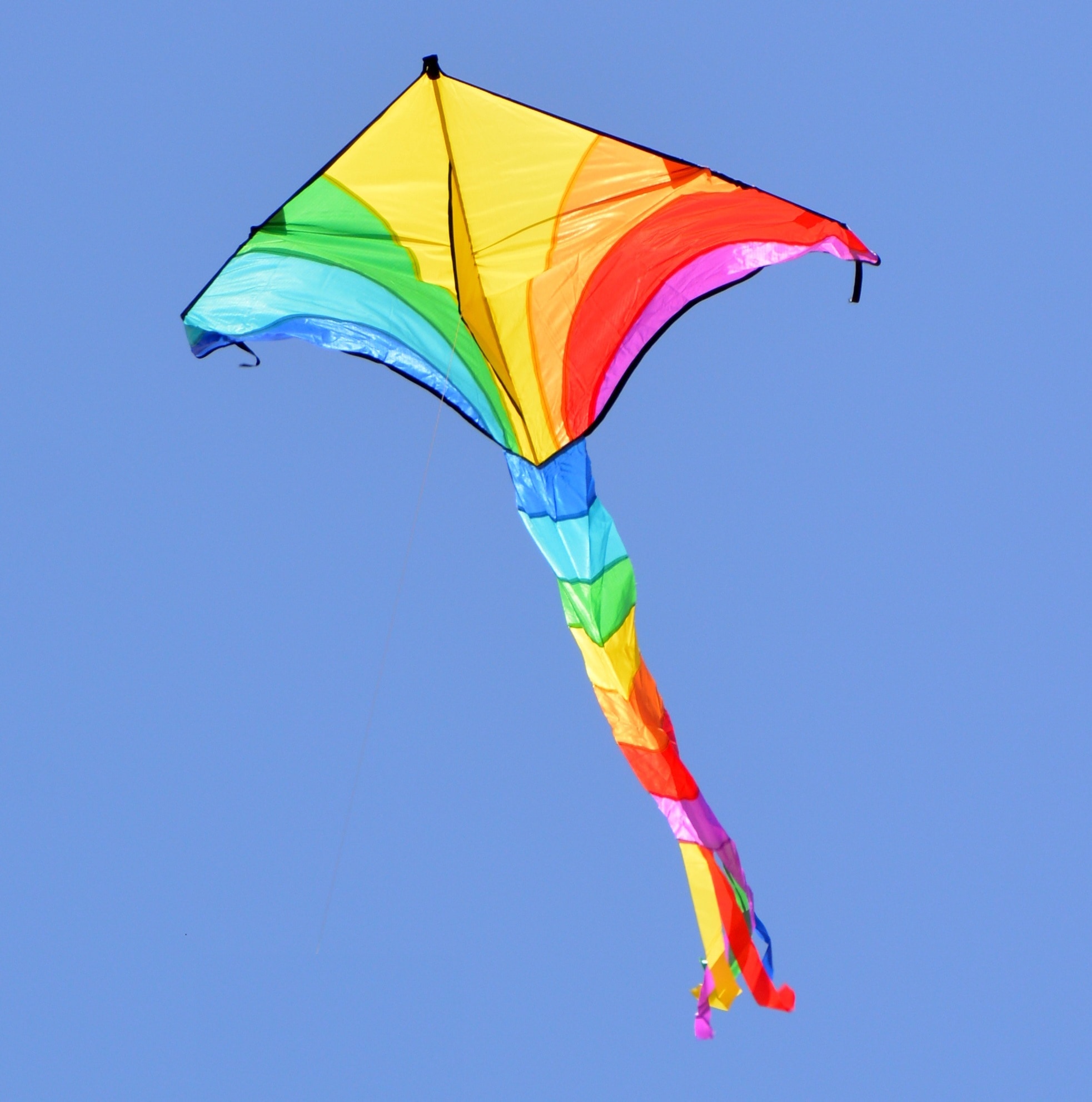 yellow and blue kite
