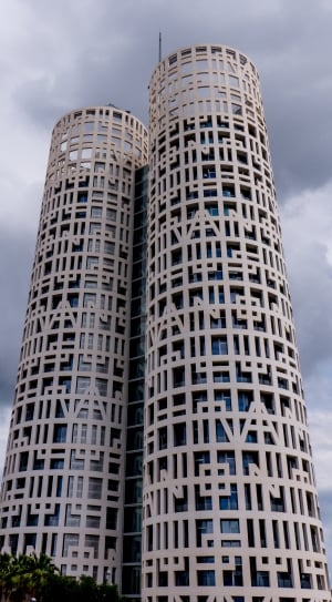 2 white and gray towers thumbnail