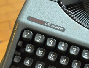 Typewriter, Retro, Machine, Keys, Old, calculator, technology thumbnail