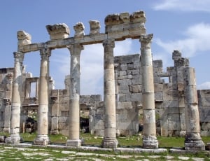 photography of greek ruins thumbnail