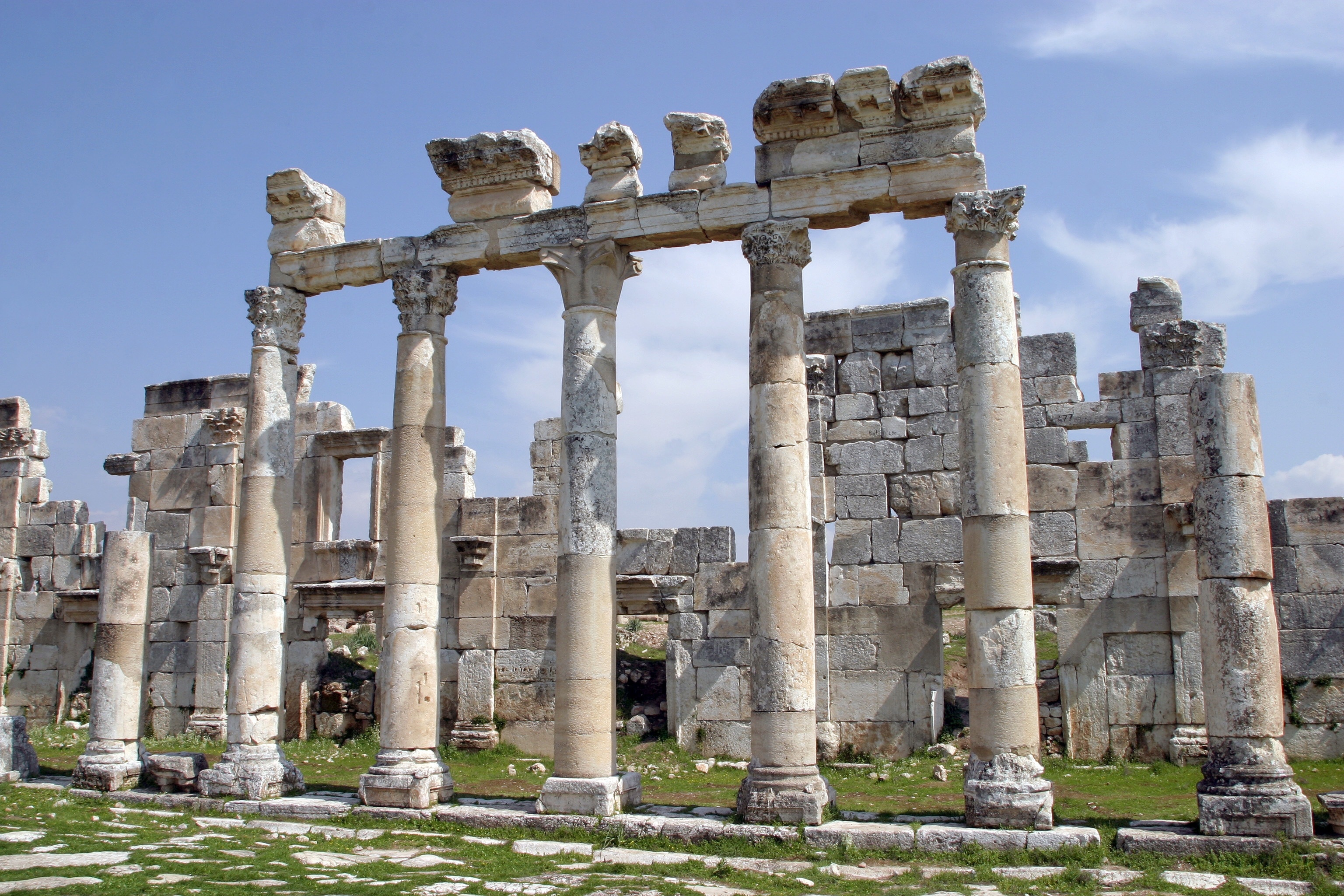 photography of greek ruins