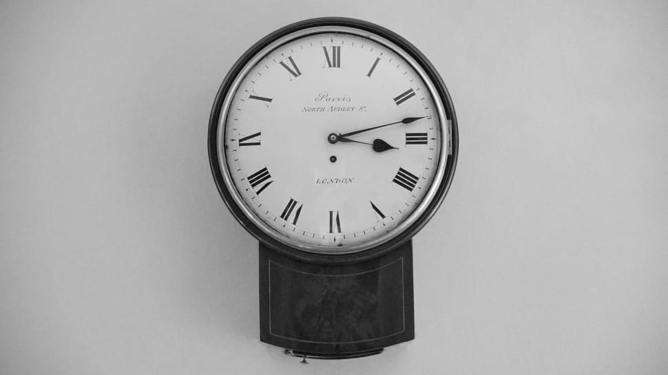 black frame analog watch preview