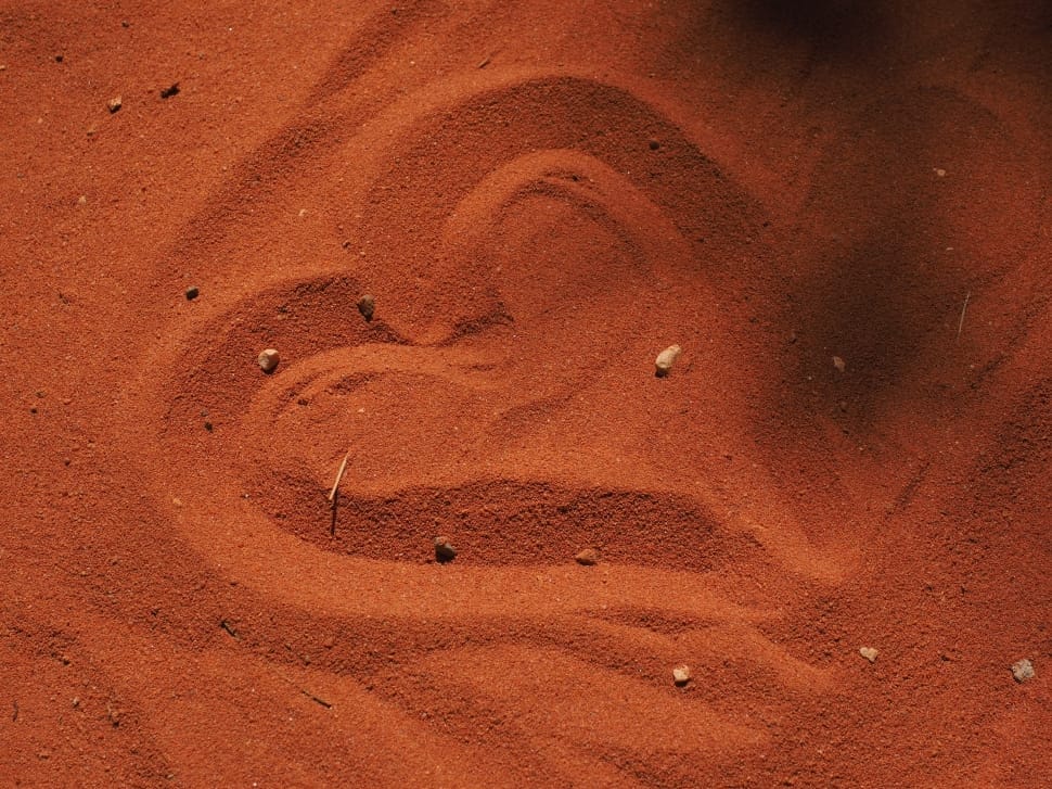 heart shaped sand artwork preview