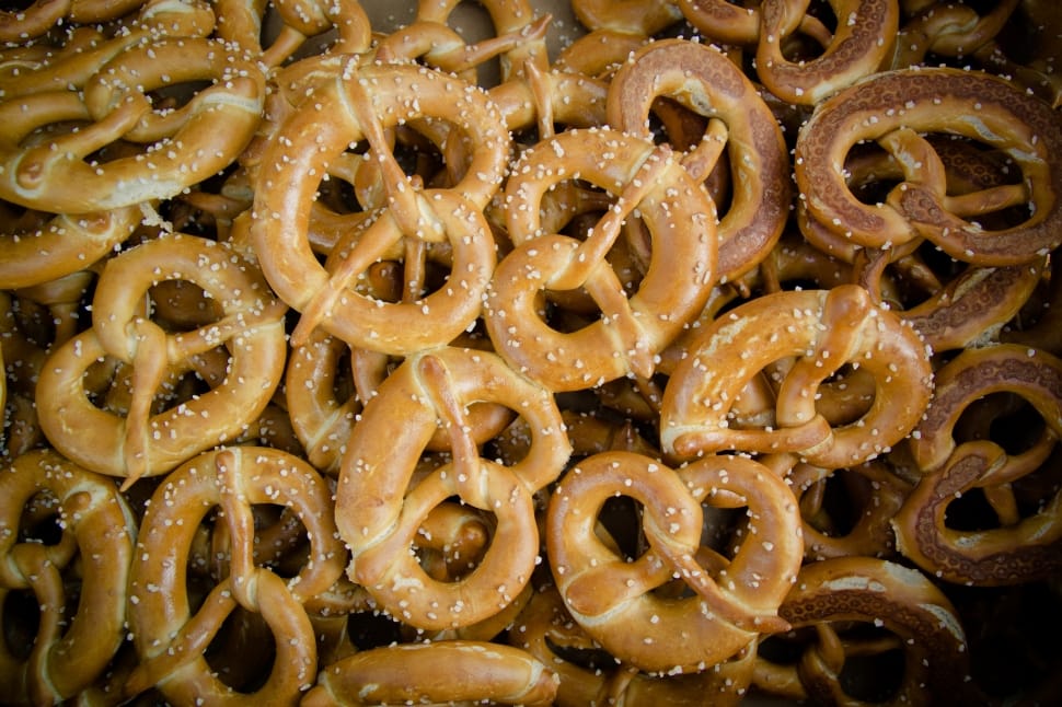 pretzel knots preview