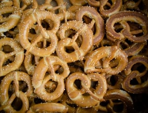 pretzel knots thumbnail