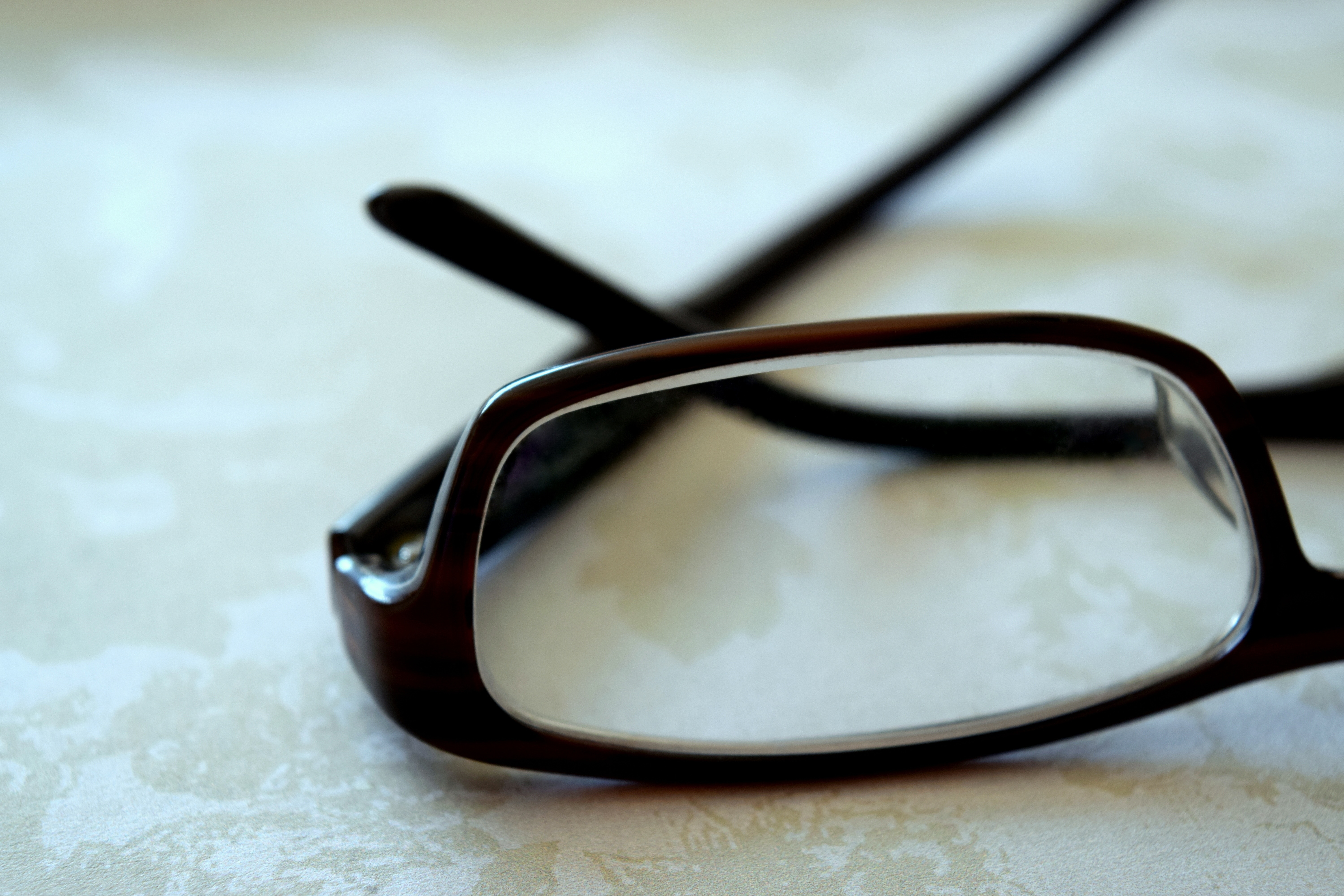 brown frame reading glasses