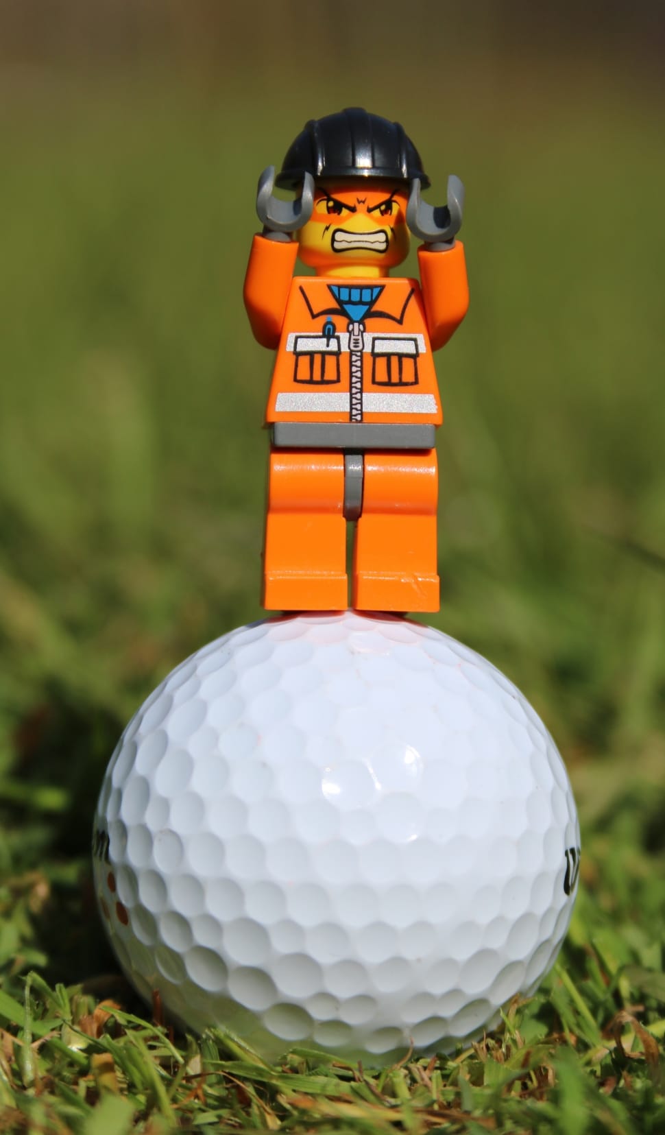 golf-golf-ball-angry-funny-toy-man-wallpaper-preview.jpg