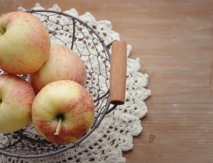 4 apple fruit thumbnail