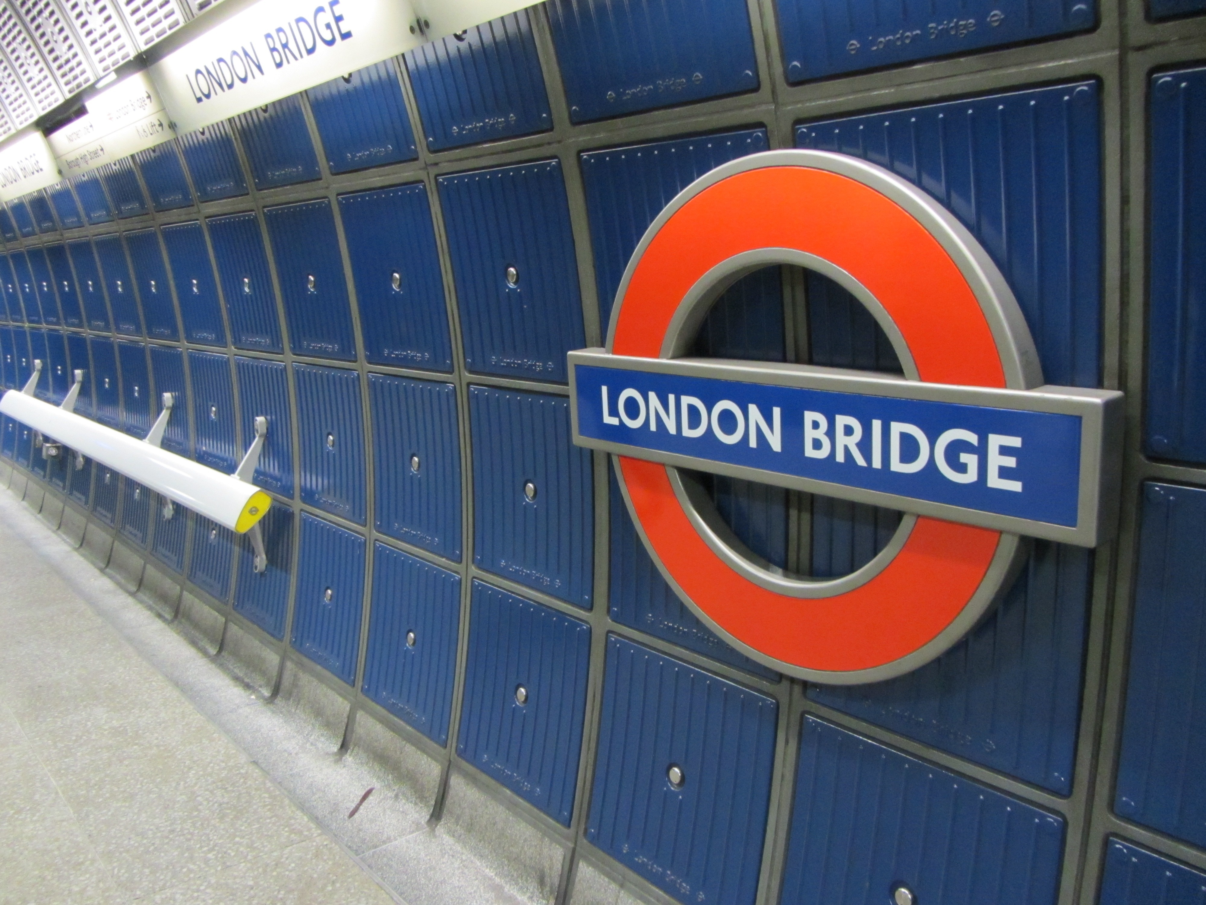 Metro Station, London, London Bridge, text, communication