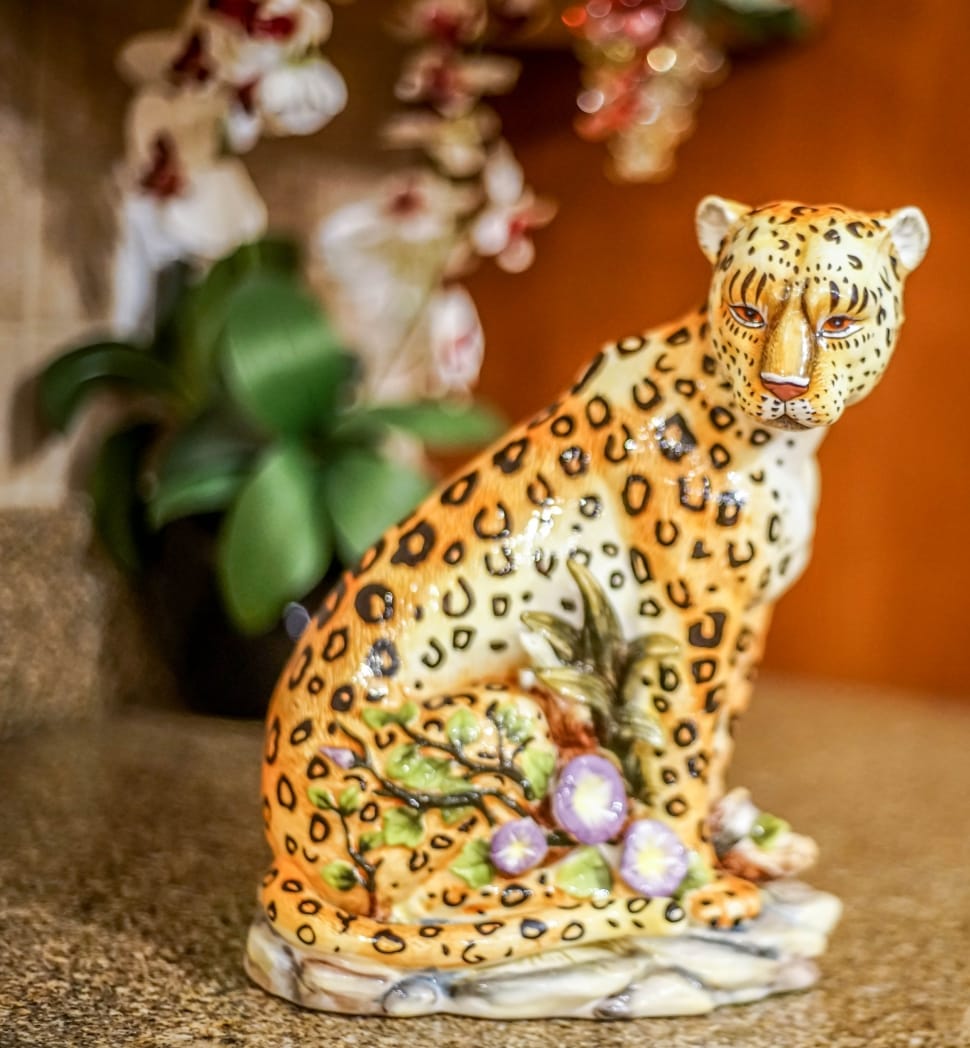 Statue, Bokeh, Leopard, Ornament, close-up, no people preview