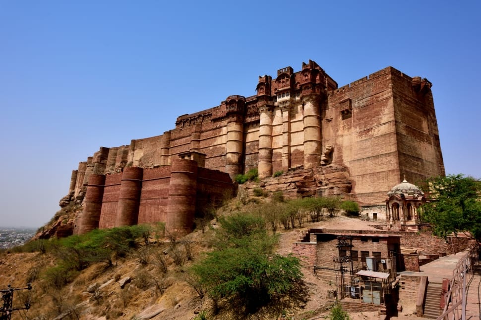 Merlin Garr Castle, India, Coke Puerta, history, travel destinations preview
