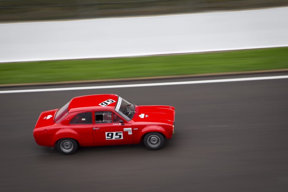 red ford escort classic race car preview