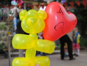 yellow and red animal shape balloon thumbnail