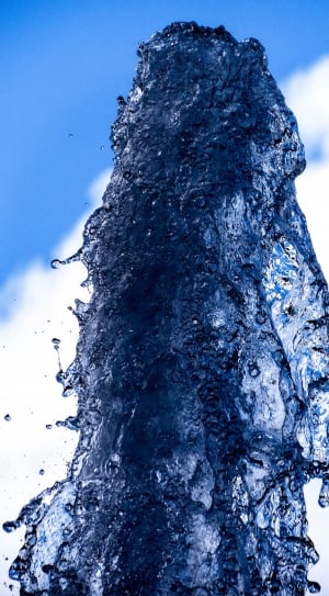 close up photograph of bursting water thumbnail