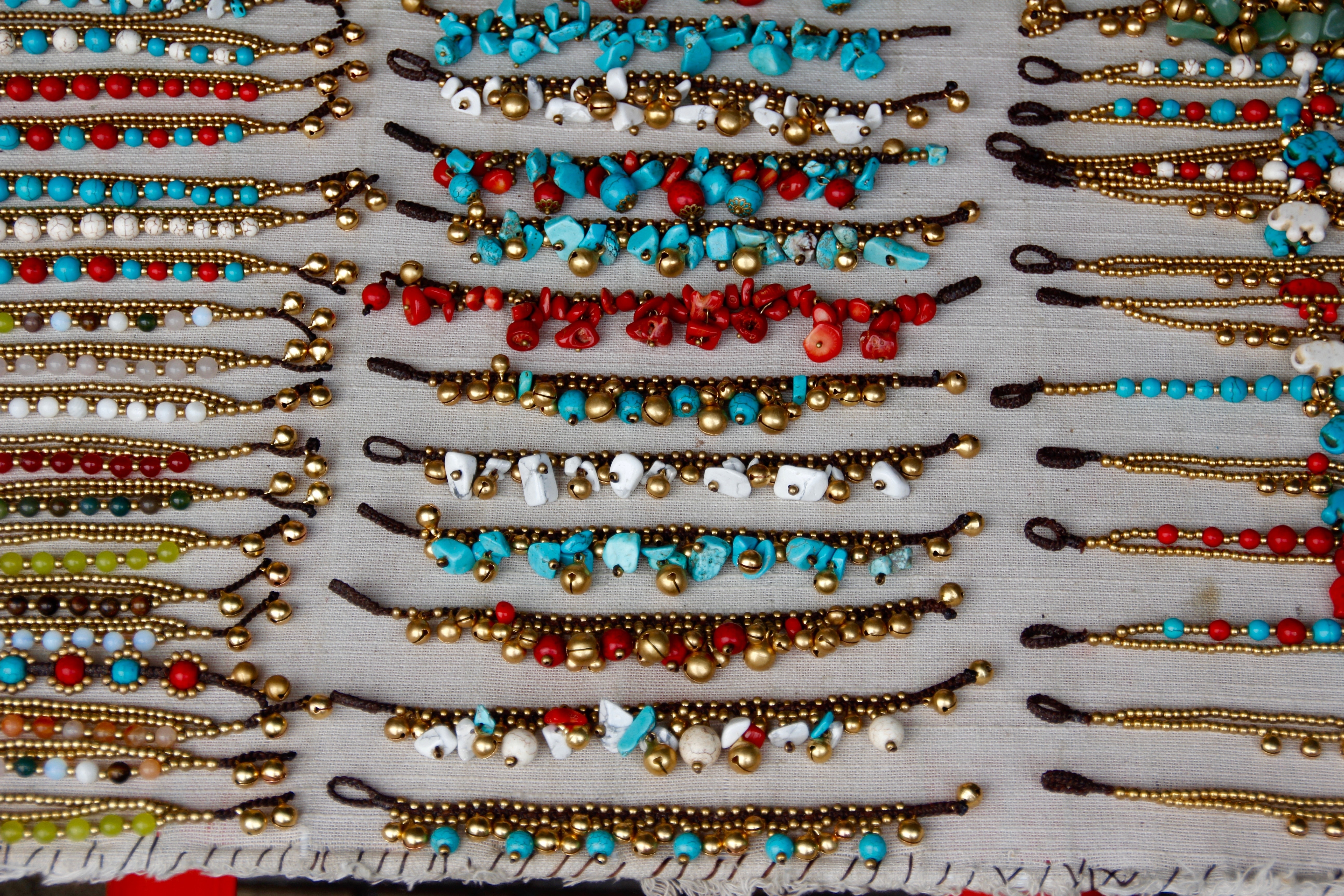 Jewellery, Necklace, Beads, Chains, multi colored, large group of objects