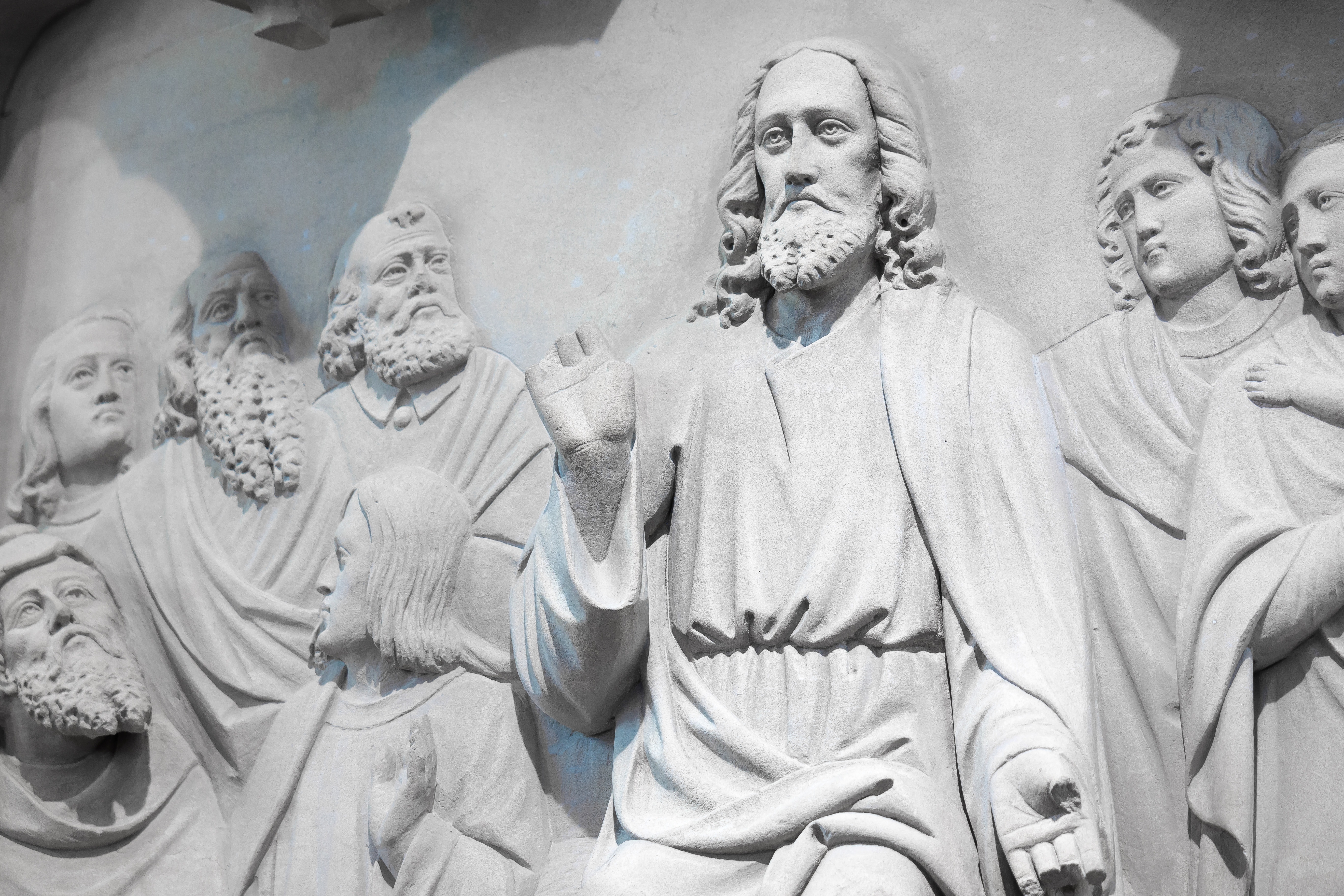 jesus christ and the apostles statues